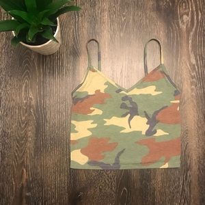 CAMOUFLAGE ARMY CROP TOP